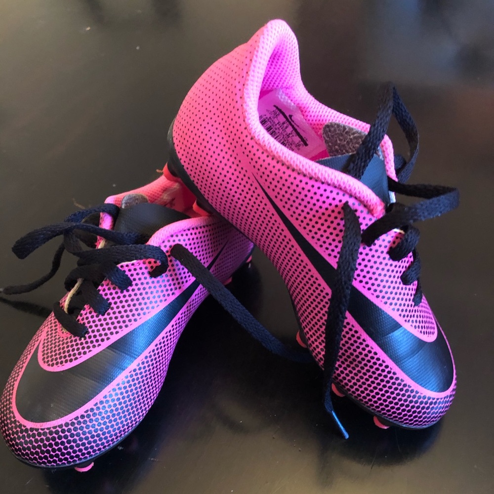 COPY - Girls Soccer Cleats